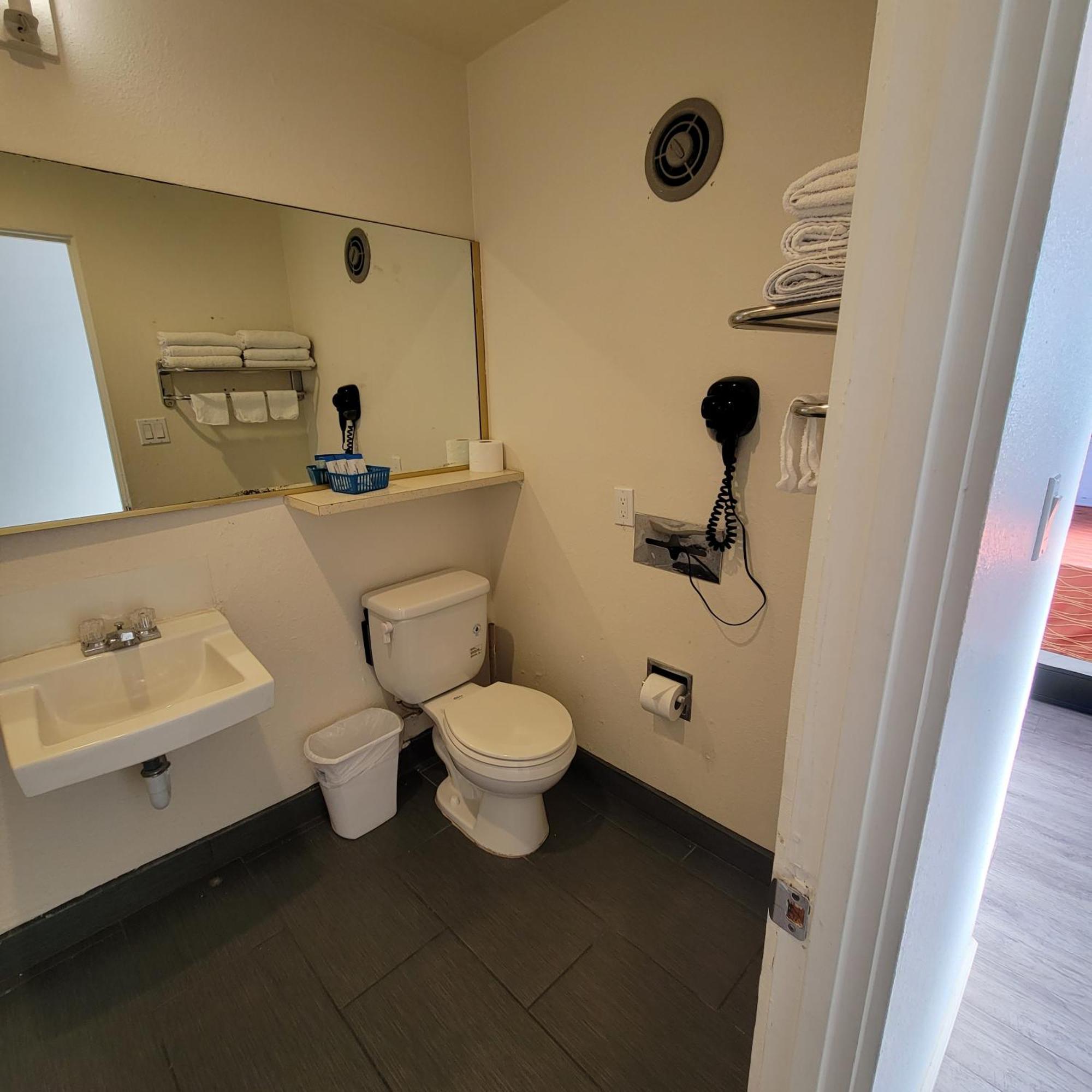 Guest Harbor Inn- Port Of Los Angeles San Pedro Εξωτερικό φωτογραφία